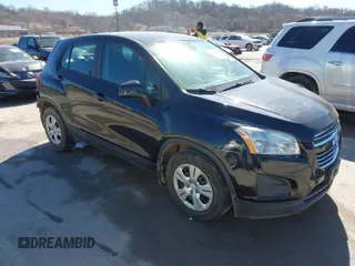 2015 Chevrolet Trax LS with VIN KL7CJKSBXFB068806, listed as a IAAI auction lot 41680339 with 129,882 mi miles. Bid and sale history available at carsss.com. Image 1.