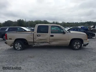 2006 Chevrolet Silverado 1500 LT1 with VIN 2GCEC13T161155954, listed as a IAAI auction lot 41643598 with 222,321 mi miles. Bid and sale history available at carsss.com. Image 13.