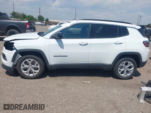 2024 Jeep Compass Latitude with VIN 3C4NJDBN2RT138917, listed as a IAAI auction lot 42761232 with 34,502 mi miles and . Bid and sale history available at DreamBid. Image 15.