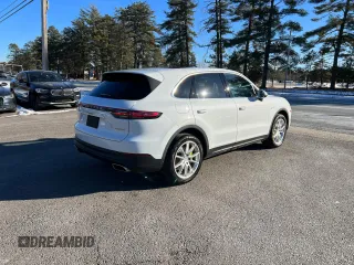 2019 Porsche Cayenne E-Hybrid with VIN WP1AE2AY1KDA51961, listed as a Copart auction lot 43854295 with 109,233 mi miles and Clean title. Bid and sale history available at DreamBid. Image 3.