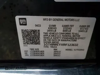 2024 GMC Sierra 3500HD Denali z VIN 1GT49WEYXRF123632, wystawiony jako Copart lot #82759314 z przebiegiem 55 078 mil mil oraz Szkoda całkowita • Salvage title. Historia ofert i sprzedaży dostępna na DreamBid. Obrazek 12.