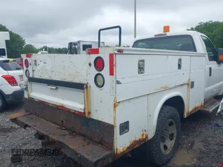 2008 Ford F-350 with VIN 1FDSF30518EB85528, listed as a IAAI auction lot 42470231 with 209,284 mi miles and . Bid and sale history available at DreamBid. Image 13.