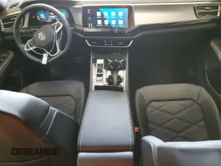 2025 Volkswagen Atlas SE with VIN 1V2WE2CA8SC206324, listed as a Copart auction lot 55507295 with 6,978 mi miles and Clean title. Bid and sale history available at DreamBid. Image 8.