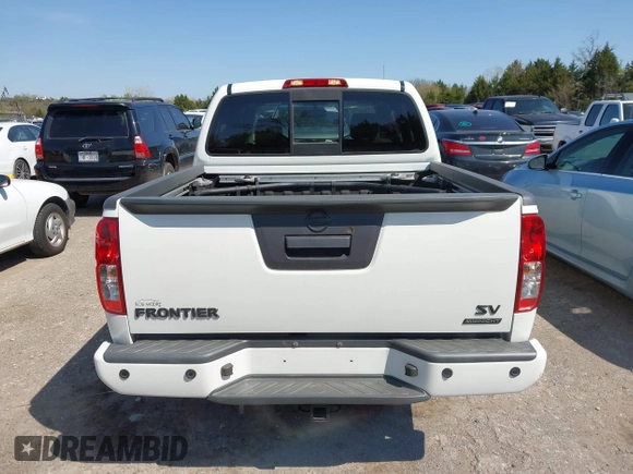 2021 Nissan Frontier SV z VIN 1N6ED0EA4MN704865, wystawiony jako IAAI lot #41990731 z przebiegiem 13 329 mil mil oraz . Historia ofert i sprzedaży dostępna na DreamBid. Obrazek 16.
