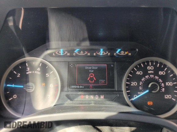 2019 Ford F-150 XL with VIN 1FTEW1E53KFB57102, listed as a Copart auction lot 61633055 with 86,949 mi miles and Salvage title. Bid and sale history available at DreamBid. Image 9.