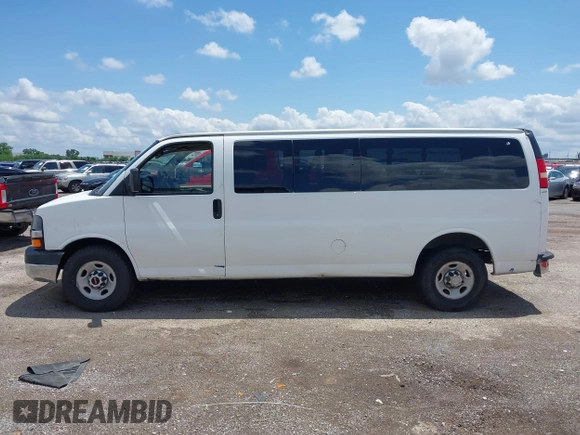 2011 Chevrolet Express Passenger 1LT с VIN 1GAZG1FG1B1134583, выставлен на аукционе IAAI как лот 42298615 с пробегом 348 107 миль миль и . История ставок и продаж доступна на DreamBid. Изображение 14.