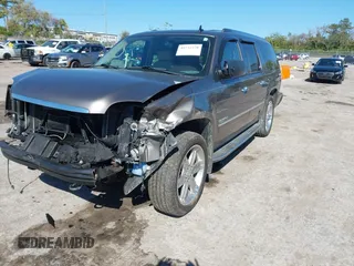 2011 GMC Yukon XL Denali with VIN 1GKS2MEF4BR280225, listed as a IAAI auction lot 41732220 with 121,684 mi miles. Bid and sale history available at carsss.com. Image 23.