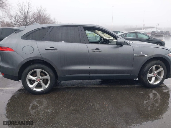 2018 Jaguar F-PACE 30t Premium with VIN SADCJ2GX0JA237967, listed as a IAAI auction lot 41512495 with 82,082 mi miles. Bid and sale history available at carsss.com. Image 13.