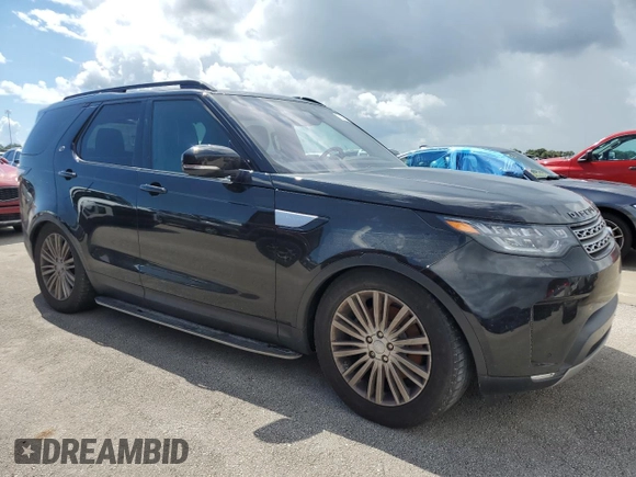 2017 Land Rover Discovery HSE with VIN SALRRBBK6HA013695, listed as a Copart auction lot 73830504 with 0 mi miles and Non Repairable. Bid and sale history available at carsss.com. Image 4.
