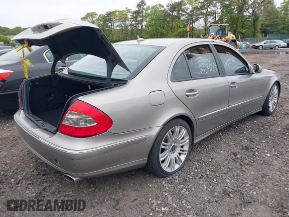 2008 Mercedes-Benz E 350 Luxury z VIN WDBUF56X48B195049, wystawiony jako IAAI lot #42296621 z przebiegiem Nie podano mil oraz . Historia ofert i sprzedaży dostępna na DreamBid. Obrazek 4.