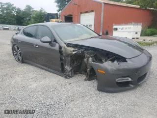 2013 Porsche Panamera Turbo with VIN WP0AC2A78DL090280, listed as a Copart auction lot 64410544 with 77,266 mi miles and Salvage Title. Bid and sale history available at carsss.com. Image 4.