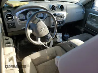 2006 Mitsubishi Raider Duro Cross z VIN 1Z7HT32N86S547894, wystawiony jako Copart lot #75597864 z przebiegiem Nie podano mil oraz Szkoda całkowita • Salvage title. Historia ofert i sprzedaży dostępna na DreamBid. Obrazek 8.