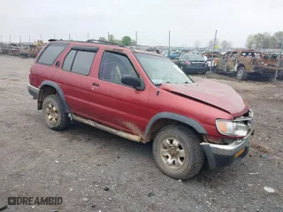 1996 Nissan Pathfinder XE with VIN JN8AR05Y1TW049898, listed as a IAAI auction lot 39081336 with 326,792 mi miles. Bid and sale history available at carsss.com. Image 1.