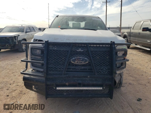 2023 Ford F-250 XL with VIN 1FT8W2BT6PED16102, listed as a Copart auction lot 61067785 with 15,111 mi miles and Non repairable. Bid and sale history available at DreamBid. Image 5.