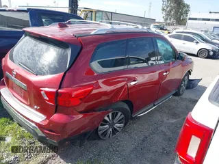 2019 Nissan Pathfinder SL with VIN 5N1DR2MN0KC641655, listed as a IAAI auction lot 41241625 with 95,545 mi miles and . Bid and sale history available at DreamBid. Image 4.