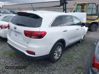 2020 Kia Sorento LX V6 with VIN 5XYPGDA5XLG679897, listed as a IAAI auction lot 41506014 with 1 mi miles. Bid and sale history available at carsss.com. Image 4.