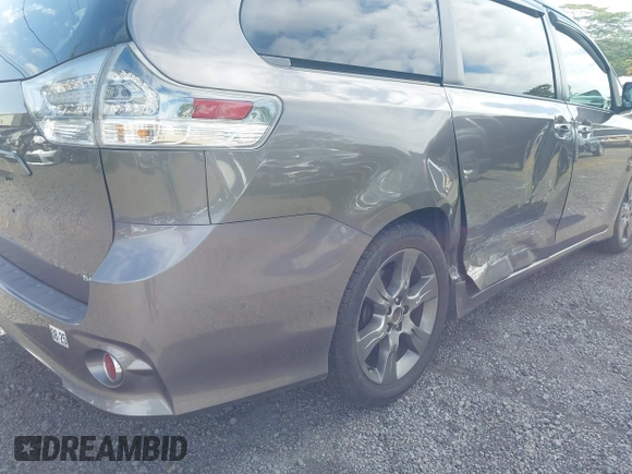 2016 Toyota Sienna SE with VIN 5TDXK3DC9GS719995, listed as a IAAI auction lot 42421273 with 126,943 mi miles and . Bid and sale history available at DreamBid. Image 6.