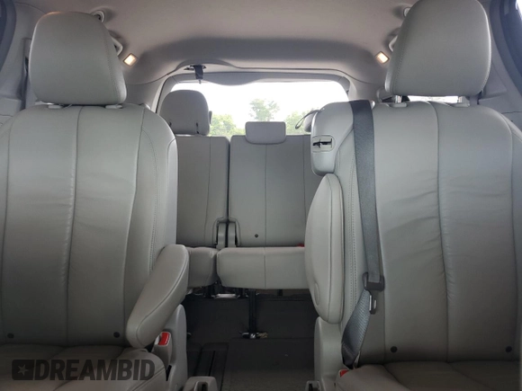 2012 Toyota Sienna XLE AAS с VIN 5TDYK3DC1CS240100, выставлен на аукционе Copart как лот 56975235 с пробегом 251 340 миль миль и Списание • Salvage title. История ставок и продаж доступна на DreamBid. Изображение 10.
