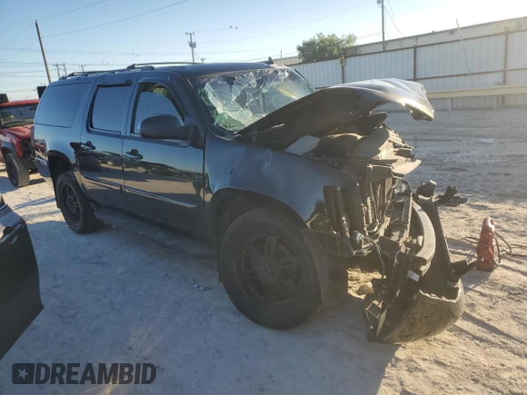 2008 Chevrolet Suburban LT w/3LT with VIN 1GNFC16J98J229717, listed as a Copart auction lot 72979214 with 0 mi miles and Non Repairable. Bid and sale history available at carsss.com. Image 4.