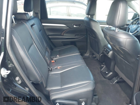 2019 Toyota Highlander SE with VIN 5TDKZRFH9KS332308, listed as a IAAI auction lot 42659392 with 68,333 mi miles and . Bid and sale history available at DreamBid. Image 8.