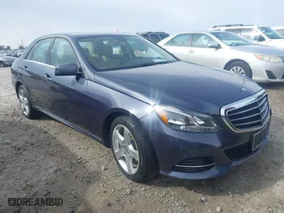 2014 Mercedes-Benz E-Class E 350 Luxury with VIN WDDHF8JB8EA917064, listed as a IAAI auction lot 41742771 with 132,619 mi miles. Bid and sale history available at carsss.com. Image 1.