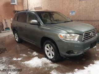 2009 Toyota Highlander with VIN JTEES41A892147842, listed as a IAAI auction lot 41469209 with 381,849 mi miles. Bid and sale history available at carsss.com. Image 1.