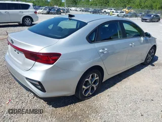2021 Kia Forte LXS with VIN 3KPF24AD3ME353116, listed as a IAAI auction lot 42194222 with 62,111 mi miles and . Bid and sale history available at DreamBid. Image 4.