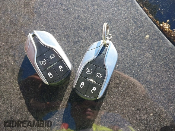 2014 Maserati Ghibli S Q4 z VIN ZAM57RTA9E1106695, wystawiony jako IAAI lot #40783416 z przebiegiem 92 885 mil mil oraz . Historia ofert i sprzedaży dostępna na DreamBid. Obrazek 11.