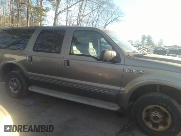 2005 Ford Excursion Limited with VIN 1FMNU43S95EB14129, listed as a IAAI auction lot 41348973 with Not provided miles and . Bid and sale history available at DreamBid. Image 16.