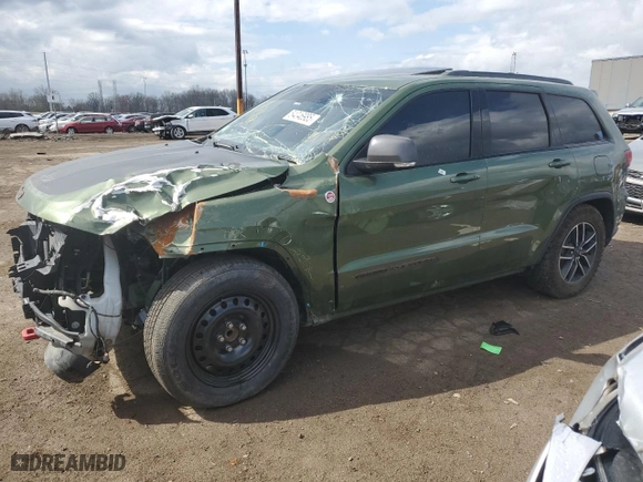 2019 Jeep Grand Cherokee Trailhawk with VIN 1C4RJFLG1KC695400, listed as a Copart auction lot 54046985 with 75,564 mi miles and Salvage Title. Bid and sale history available at carsss.com. Image 1.