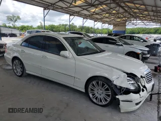2008 Mercedes-Benz E 350 Luxury z VIN WDBUF56X18B271715, wystawiony jako Copart lot #56714945 z przebiegiem 120 811 mil mil oraz Szkoda całkowita • Salvage title. Historia ofert i sprzedaży dostępna na DreamBid. Obrazek 4.