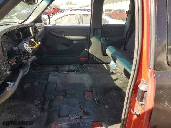 2003 Chevrolet Silverado 1500 LS with VIN 2GCEC19X031294902, listed as a Copart auction lot 74878674 with 194,462 mi miles and Salvage Title. Bid and sale history available at carsss.com. Image 7.