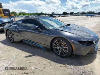 2019 BMW i8 z VIN WBY2Z6C58KVG97739, wystawiony jako Copart lot #60137614 z przebiegiem 3130 mil mil oraz Szkody całkowita. Historia ofert i sprzedaży dostępna na DreamBid. Obrazek 4.