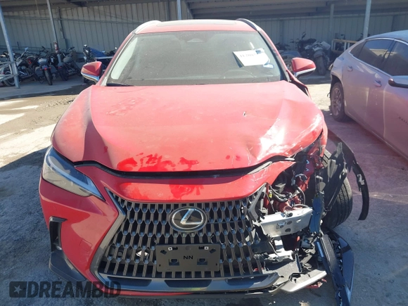 2025 Lexus NX 250 z VIN 2T2ADCAZXSC020901, wystawiony jako IAAI lot #41208557 z przebiegiem 3 756 mil mil oraz . Historia ofert i sprzedaży dostępna na DreamBid. Obrazek 12.