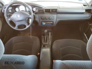 2005 Dodge Stratus SXT z VIN 1B3EL46XX5N601131, wystawiony jako Copart lot #52781045 z przebiegiem 129 089 mil mil oraz Szkoda całkowita • Salvage title. Historia ofert i sprzedaży dostępna na DreamBid. Obrazek 8.