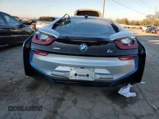 2016 BMW i8 z VIN WBY2Z2C57GV675955, wystawiony jako Copart lot #37525654 z przebiegiem 64 806 mil mil oraz . Historia ofert i sprzedaży dostępna na DreamBid. Obrazek 6.
