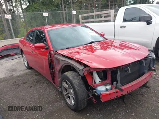 2015 Dodge Charger SE z VIN 2C3CDXBGXFH870710, wystawiony jako IAAI lot #42291111 z przebiegiem 119 677 mil mil oraz . Historia ofert i sprzedaży dostępna na DreamBid. Obrazek 14.