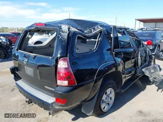 2005 Toyota 4Runner SR5 with VIN JTEZU14R750050441, listed as a IAAI auction lot 40070707 with 1 mi miles. Bid and sale history available at carsss.com. Image 4.