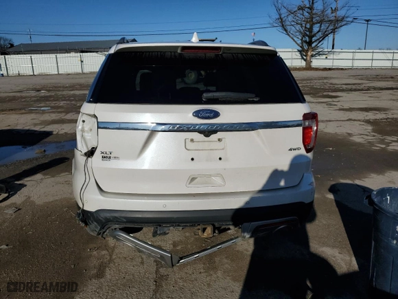 2017 Ford Explorer XLT with VIN 1FM5K8D81HGC53017, listed as a Copart auction lot 43862175 with 210,363 mi miles and Salvage Title. Bid and sale history available at carsss.com. Image 6.