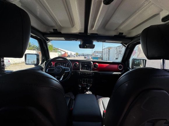 2021 Jeep Gladiator Rubicon with VIN 1C6JJTBM8ML611134, listed as a Copart auction lot 54375665 with 62,134 mi miles and Salvage Title. Bid and sale history available at carsss.com. Image 9.