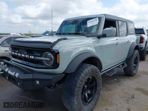 2022 Ford Bronco с VIN 1FMEE5BP9NLB05314, выставлен на аукционе IAAI как лот 41910228 с пробегом Не указан миль и . История ставок и продаж доступна на DreamBid. Изображение 17.