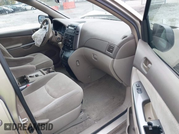 2008 Toyota Sienna CE with VIN 5TDZK23C88S174779, listed as a IAAI auction lot 40888229 with 180,865 mi miles. Bid and sale history available at carsss.com. Image 5.