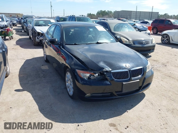 2006 BMW 3 Series 330i z VIN WBAVB335X6PS11101, wystawiony jako IAAI lot #41656554 z przebiegiem 136 673 mil mil oraz . Historia ofert i sprzedaży dostępna na DreamBid. Obrazek 1.