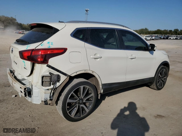 2018 Nissan Rogue Sport S with VIN JN1BJ1CP2JW104480, listed as a Copart auction lot 75730384 with 42,400 mi miles and Salvage Title. Bid and sale history available at carsss.com. Image 3.