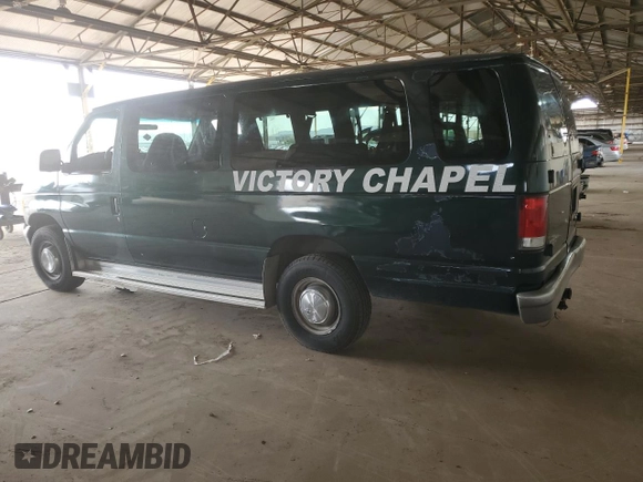 2001 Ford Econoline Wagon XL z VIN 1FBSS31S31HB25585, wystawiony jako Copart lot #46612994 z przebiegiem 145 122 mil mil oraz Nie do naprawy. Historia ofert i sprzedaży dostępna na DreamBid. Obrazek 2.