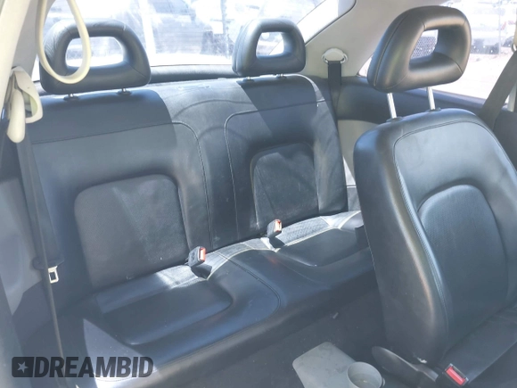 1999 Volkswagen Beetle GLS with VIN 3VWCC21C9XM451389, listed as a IAAI auction lot 42542673 with 162,062 mi miles and . Bid and sale history available at DreamBid. Image 8.