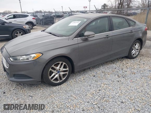 2013 Ford Fusion SE with VIN 3FA6P0HR6DR111205, listed as a IAAI auction lot 42082946 with 204,898 mi miles. Bid and sale history available at carsss.com. Image 2.