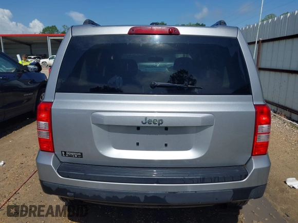 2016 Jeep Patriot Sport with VIN 1C4NJPBA8GD715693, listed as a IAAI auction lot 42526260 with 63,670 mi miles and . Bid and sale history available at DreamBid. Image 17.