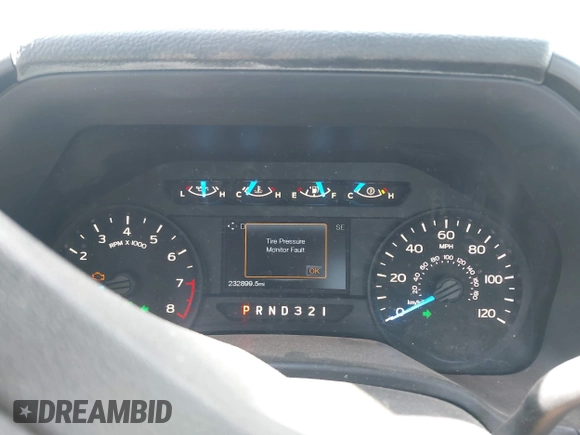 2017 Ford F-150 XL with VIN 1FTMF1C83HKD96674, listed as a IAAI auction lot 42061576 with 232,899 mi miles. Bid and sale history available at carsss.com. Image 7.