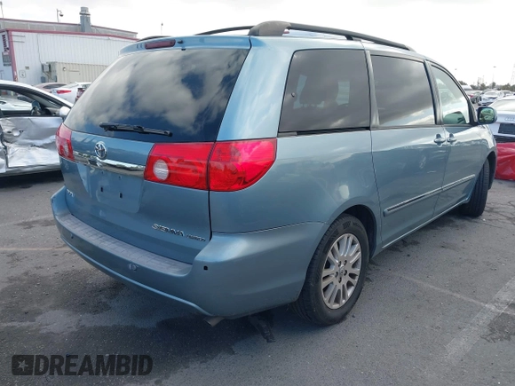 2007 Toyota Sienna XLE z VIN 5TDZK22C77S093580, wystawiony jako IAAI lot #42258590 z przebiegiem 191 274 mil mil oraz . Historia ofert i sprzedaży dostępna na DreamBid. Obrazek 4.
